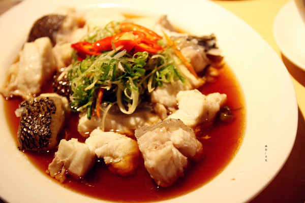 漁之村：【台北市松山區。台菜餐廳】漁之村海鮮餐廳 生猛海鮮 過年尾牙辦桌首選