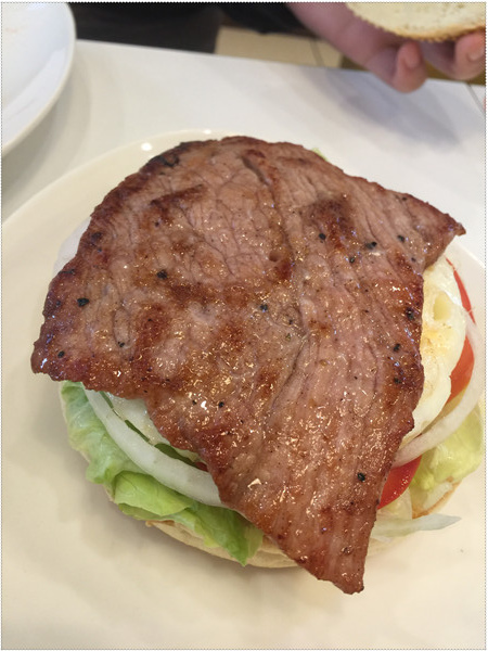 Sunny Bagel 太陽貝果:【黑莉台中踩點趣】 台中北區 五常街 Sunny Bagel 太陽貝果!豐富的早午餐,口味眾多!單品咖啡,開啟活力一天!