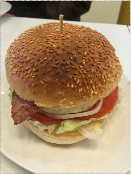 Sunny Bagel 太陽貝果:【黑莉台中踩點趣】 台中北區 五常街 Sunny Bagel 太陽貝果!豐富的早午餐,口味眾多!單品咖啡,開啟活力一天!