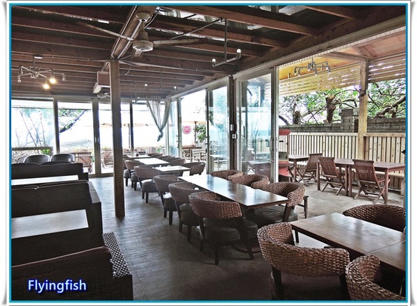 Le Coq公雞咖啡: ✜ 美了眼、醉了心ㄟ峇里島風情海景咖啡館 -「Le Coq 公雞咖啡」。:.゚ヽ(*´∀`)ノ゚.:。