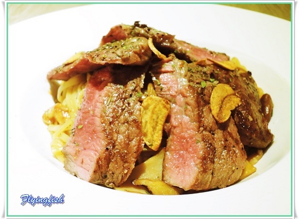 Moi café：✜ 二訪 讓人回味無窮ㄟ巷弄飄香異國創意餐點 -「Moi Cafe」◕ω◕