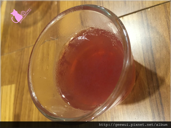 京風堂拉麵：【台中踩點趣】台中西屯區逢甲商圈的驚艷等級拉麵店～京風堂拉麵　傳自京都的美味感受　近逢甲大學、激旨燒鳥、熊掌包、冰火波羅包！