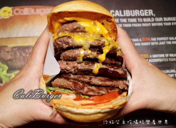 CaliBurger西門店：把嘴巴張到最大就對了『CaliBurger(西門店)』梁靜茹開的漢堡店