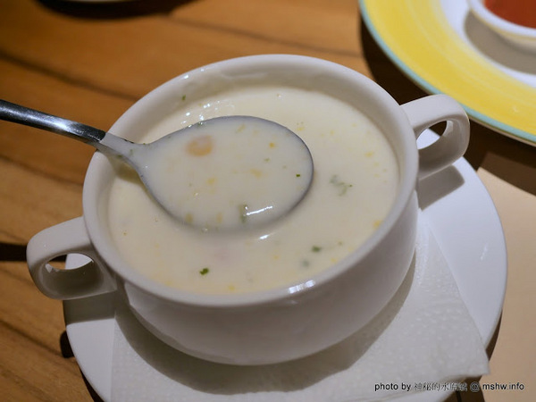 NINI 尼尼義大利餐廳(公益店):【食記】NINI 尼尼義大利餐廳旗艦店-台中NINI公益店@南屯 : 幽靜, 時尚, 美味…適合好友共享