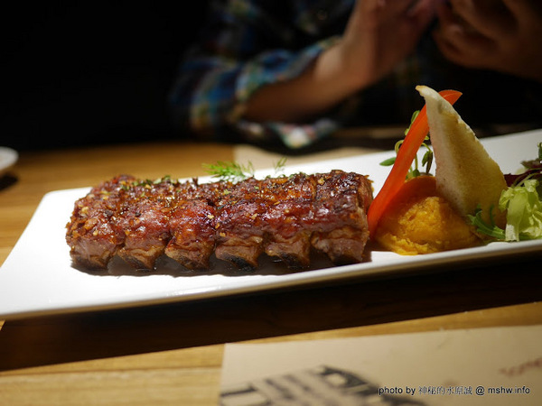 NINI 尼尼義大利餐廳(公益店):【食記】NINI 尼尼義大利餐廳旗艦店-台中NINI公益店@南屯 : 幽靜, 時尚, 美味…適合好友共享