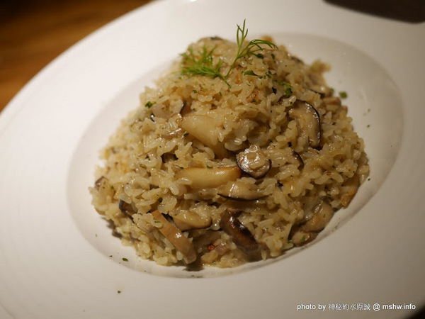 NINI 尼尼義大利餐廳(公益店):【食記】NINI 尼尼義大利餐廳旗艦店-台中NINI公益店@南屯 : 幽靜, 時尚, 美味…適合好友共享