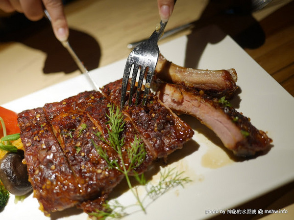 NINI 尼尼義大利餐廳(公益店):【食記】NINI 尼尼義大利餐廳旗艦店-台中NINI公益店@南屯 : 幽靜, 時尚, 美味…適合好友共享