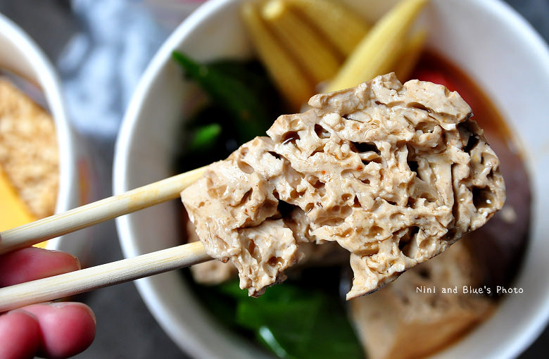 一中街滷味小吃麻辣燙品宏小不點麻辣燙28