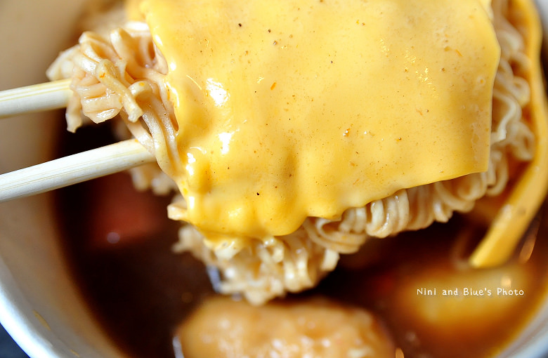 一中街滷味小吃麻辣燙品宏小不點麻辣燙33