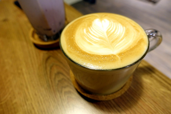 好事咖啡 How's Coffee?：(胖樺食記)全天候早午餐/大份量好好吃下午茶『好事咖啡 How's Coffee？』/捷運六張犁/麟光站/不加一成服務費/WiFi