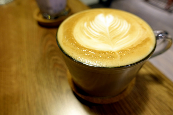 好事咖啡 How's Coffee?：(胖樺食記)全天候早午餐/大份量好好吃下午茶『好事咖啡 How's Coffee？』/捷運六張犁/麟光站/不加一成服務費/WiFi