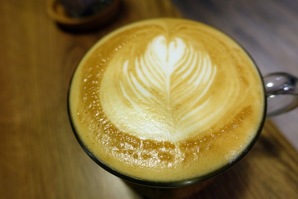 好事咖啡 How's Coffee?：(胖樺食記)全天候早午餐/大份量好好吃下午茶『好事咖啡 How's Coffee？』/捷運六張犁/麟光站/不加一成服務費/WiFi