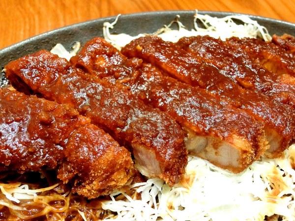 矢場味噌豬排(台北東門店)：矢場味噌豬排