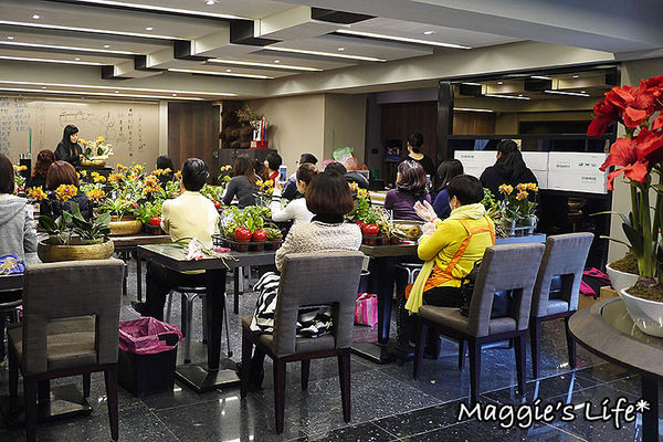 Elly's Flower&Cafe台北花苑時尚整合館：◆台北美食。捷運中山國小【Elly's Flower&Cafe台北花苑時尚整合館】花藝與美食的結合～好氣氛、好料理、好舒心