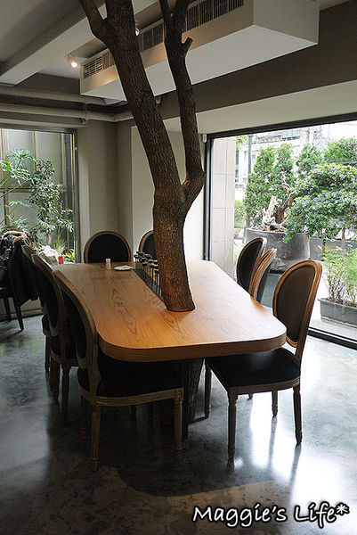 Elly's Flower&Cafe台北花苑時尚整合館：◆台北美食。捷運中山國小【Elly's Flower&Cafe台北花苑時尚整合館】花藝與美食的結合～好氣氛、好料理、好舒心