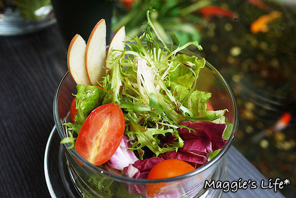 Elly's Flower&Cafe台北花苑時尚整合館：◆台北美食。捷運中山國小【Elly's Flower&Cafe台北花苑時尚整合館】花藝與美食的結合～好氣氛、好料理、好舒心