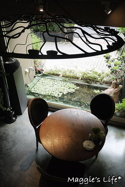 Elly's Flower&Cafe台北花苑時尚整合館：◆台北美食。捷運中山國小【Elly's Flower&Cafe台北花苑時尚整合館】花藝與美食的結合～好氣氛、好料理、好舒心