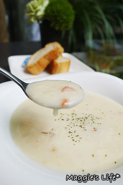 Elly's Flower&Cafe台北花苑時尚整合館：◆台北美食。捷運中山國小【Elly's Flower&Cafe台北花苑時尚整合館】花藝與美食的結合～好氣氛、好料理、好舒心