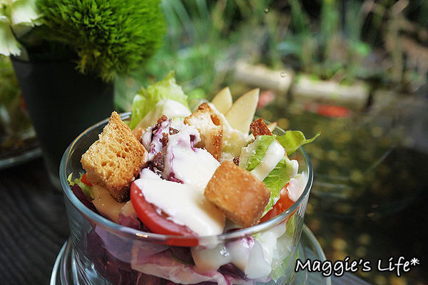 Elly's Flower&Cafe台北花苑時尚整合館：◆台北美食。捷運中山國小【Elly's Flower&Cafe台北花苑時尚整合館】花藝與美食的結合～好氣氛、好料理、好舒心