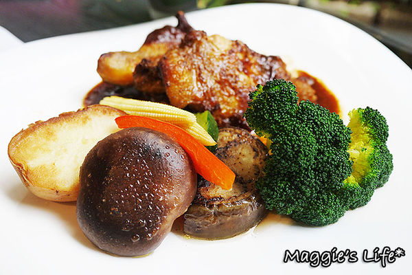 Elly's Flower&Cafe台北花苑時尚整合館：◆台北美食。捷運中山國小【Elly's Flower&Cafe台北花苑時尚整合館】花藝與美食的結合～好氣氛、好料理、好舒心