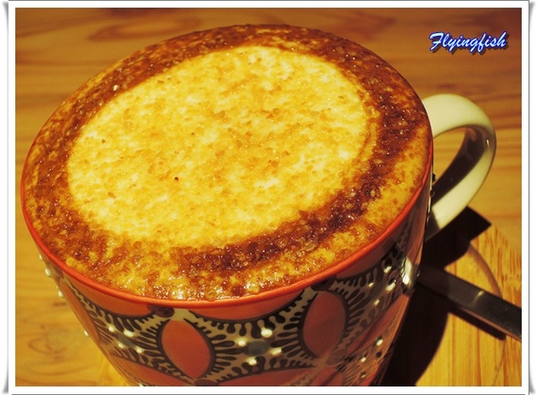 SALT PEANUTS 鹹花生黑膠咖啡館 (三創店): ✜ 一再回訪Light Jazz陪伴滴勇慵懶下午茶 -「鹹花生黑膠咖啡館Salt Peanuts Vinyl Cafe (三創店)」↖(^ω^)↗