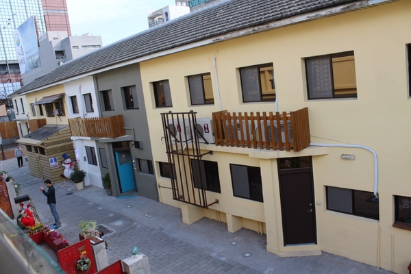 Our Bar：[台南] 新景點//藍晒圖文創園區。繽紛義式冰棒 酸甜好滋味。Our Bar