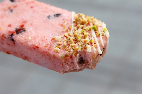 Our Bar：[台南] 新景點//藍晒圖文創園區。繽紛義式冰棒 酸甜好滋味。Our Bar