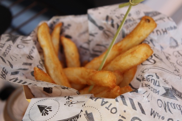 Our Bar：[台南] 新景點//藍晒圖文創園區。繽紛義式冰棒 酸甜好滋味。Our Bar