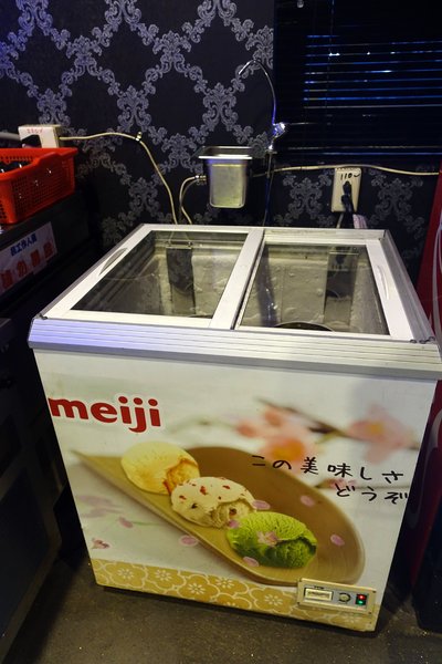 原村日式燒烤:(胖樺食記)新北中和連城路泰國蝦吃到飽「原村日式燒烤」/全球複合式運動休閒館/停車場/生啤無限暢飲/捷運永安市場站/明治冰淇淋