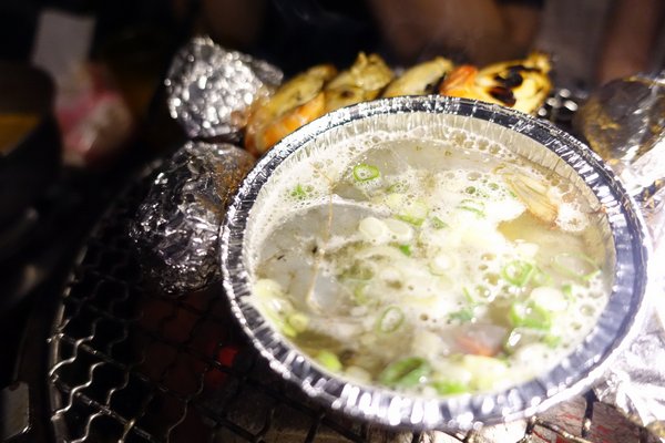 原村日式燒烤:(胖樺食記)新北中和連城路泰國蝦吃到飽「原村日式燒烤」/全球複合式運動休閒館/停車場/生啤無限暢飲/捷運永安市場站/明治冰淇淋