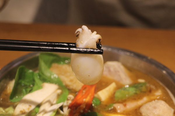 鬼椒一番鍋(三重店):三重小火鍋『鬼椒一番鍋』涮涮鍋/天台廣場/捷運台北橋站