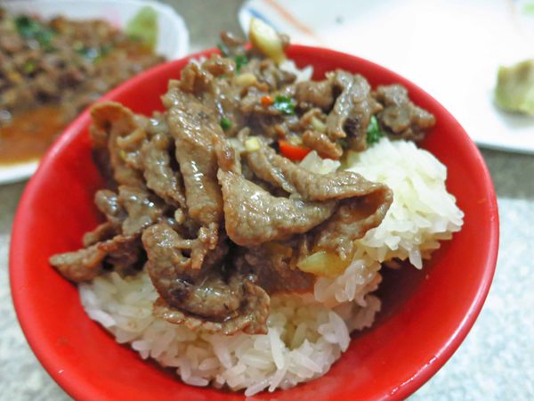 【新莊餐廳】化成路泰式料理-隱藏版泰國料理店,超大份量