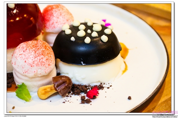 小林冰堂：【美食♥宜蘭】☼ 小林冰堂手作霜淇淋 ☼ 菇菇花園吸睛又美味，到羅東林場必嚐的手作霜淇淋，鮮果霜淇淋濃郁的香氣一吃就難忘！♥♥