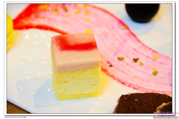 小林冰堂：【美食♥宜蘭】☼ 小林冰堂手作霜淇淋 ☼ 菇菇花園吸睛又美味，到羅東林場必嚐的手作霜淇淋，鮮果霜淇淋濃郁的香氣一吃就難忘！♥♥