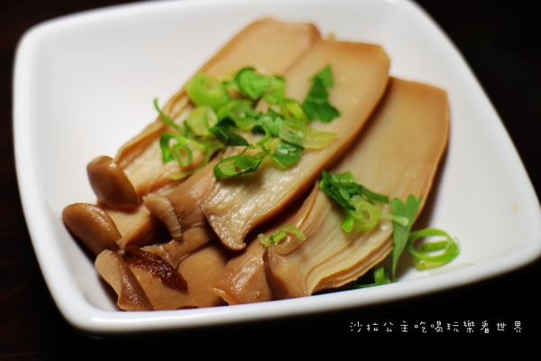 王師父家傳大水餃:台北.萬華『王師父家傳大水餃』牛肉麵/紅油炒手/餛飩