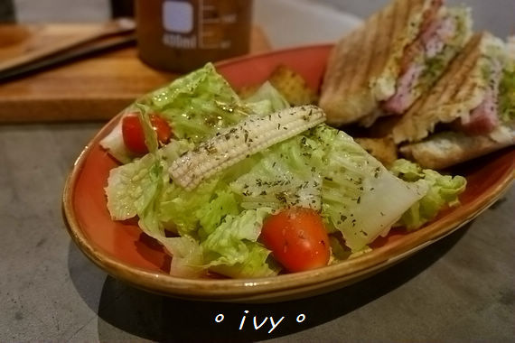 百分之二咖啡:【新竹美食】百分之二咖啡(2/100 Café) ღ 老宅×輕食@下午茶的好地方