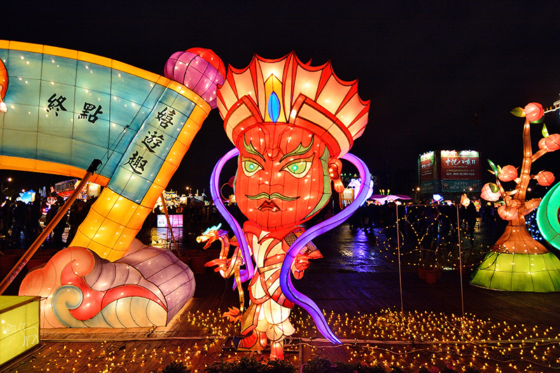 2016桃園燈會:繽紛主副燈,六大主題燈區與寬廣佔地.高鐵桃園站,免費接駁車