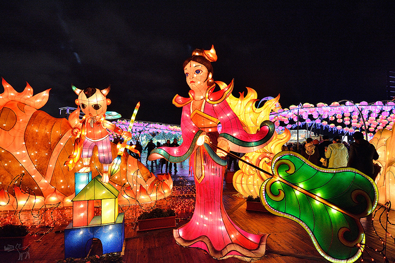 2016桃園燈會:繽紛主副燈,六大主題燈區與寬廣佔地.高鐵桃園站,免費接駁車