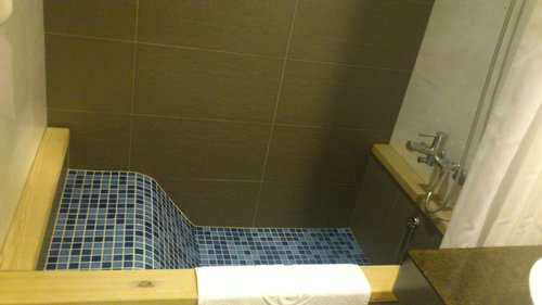 家新大飯店:2012年12月台南自由行之夜宿家新大飯店