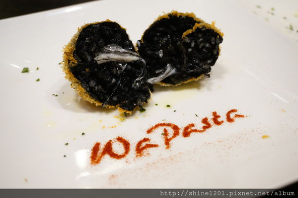 【義磚義瓦義式料理】中山站.中山店給你不一樣的放鬆小酒吧新風格