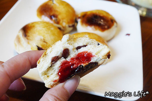 TILLIO提立歐義式餐廳:◆新北八里美食【TILLIO提立歐義式餐廳】道道好滋味高CP值的異國美食料理。義式料理。台北港、八仙樂園、十三行博物館周邊美食。謝師宴。慶生聚會包場(文末優惠)