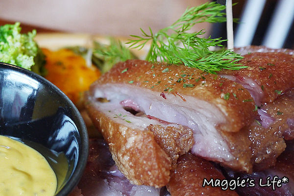 TILLIO提立歐義式餐廳:◆新北八里美食【TILLIO提立歐義式餐廳】道道好滋味高CP值的異國美食料理。義式料理。台北港、八仙樂園、十三行博物館周邊美食。謝師宴。慶生聚會包場(文末優惠)