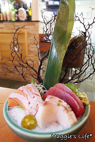 燦爛 和食:◆新店美食。捷運大坪林【燦爛和食】精緻澎派的平價日本料理。燒烤。壽司。居酒屋