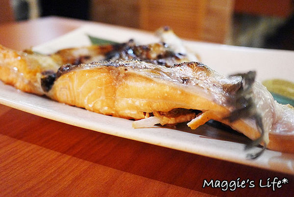 燦爛 和食:◆新店美食。捷運大坪林【燦爛和食】精緻澎派的平價日本料理。燒烤。壽司。居酒屋