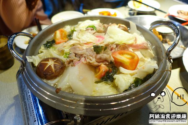 【台北韓式】【北捷台北車站】張君布帳馬車-韓式熱炒可多人分享，來場歡樂聚會吧．彩虹蛋糕/聚餐/中正區/北車美食