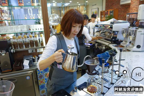 【台北咖啡】【北捷忠孝敦化站】COFFEE LOVER's PLANET 咖啡熱愛者的星球-日系夢幻咖啡廳．甜點/SOGO敦化館/精品咖啡/大安區咖啡店