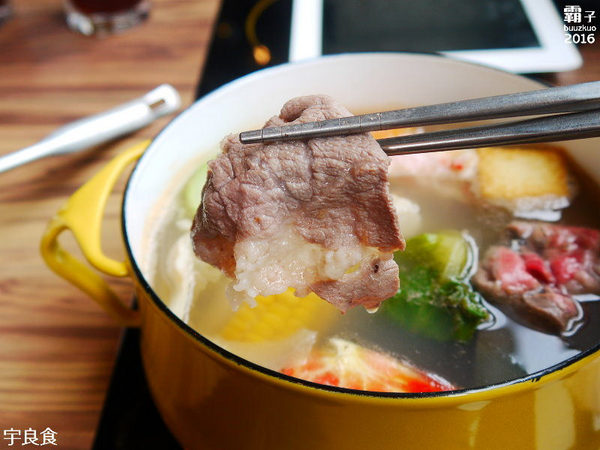 宇良食 健康鍋物:宇良食,新湯頭、菜色,還有划算的雙人套餐