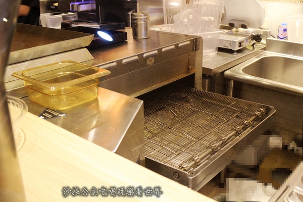 Quiznos 熱烤潛艇堡(市府店):台北.信義美國最受歡迎有溫度的潛艇堡『Quiznos 熱烤潛艇堡』捷運市政府站