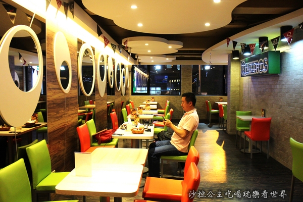 Quiznos 熱烤潛艇堡(市府店):台北.信義美國最受歡迎有溫度的潛艇堡『Quiznos 熱烤潛艇堡』捷運市政府站