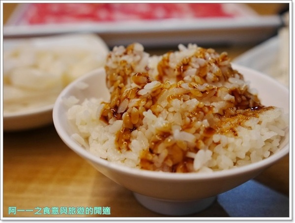 沐也日式涮涮鍋:新莊 沐也日式涮涮鍋 大份量平價肉盤(建議訂位)~大口吃肉好爽快